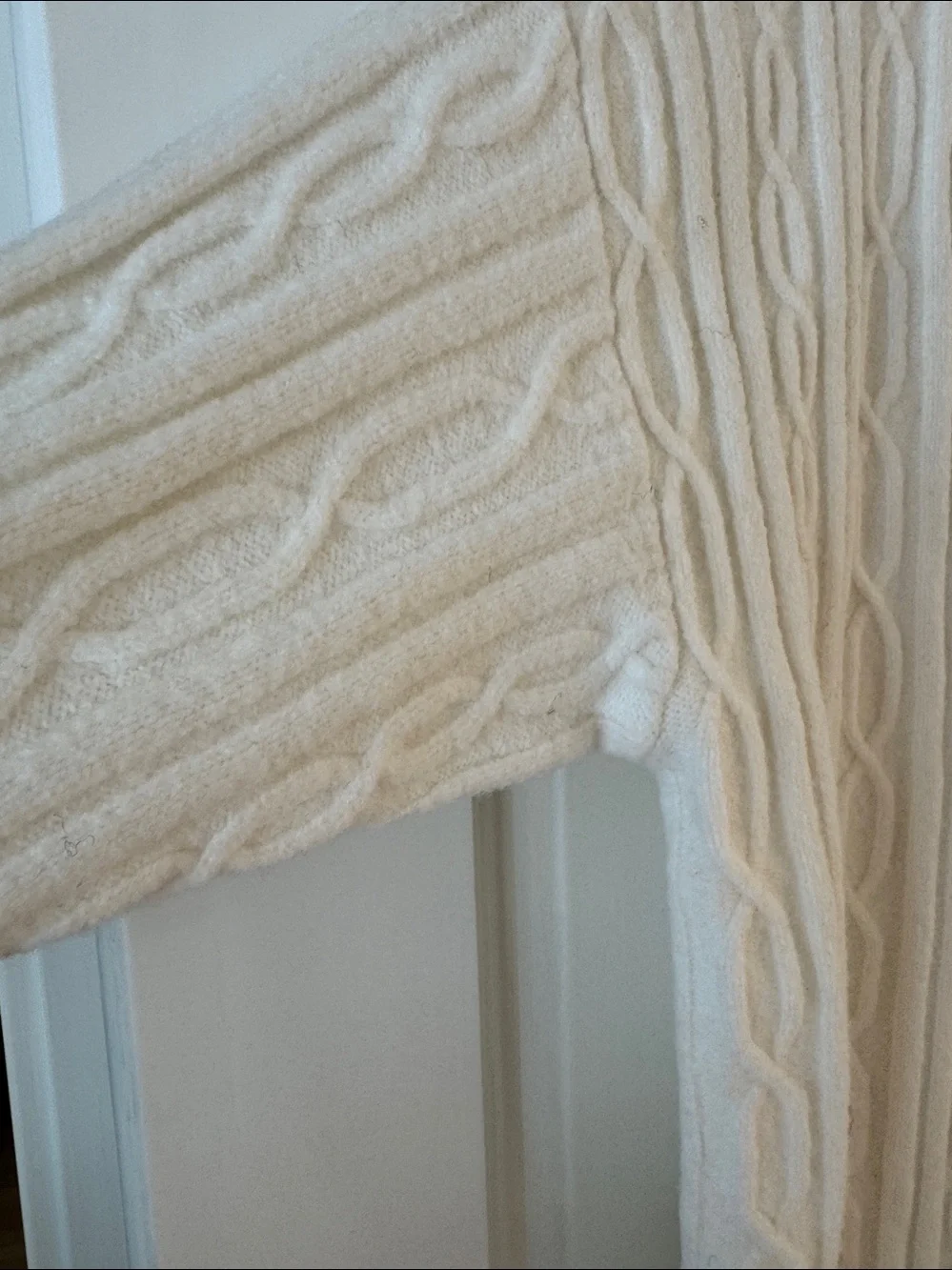 ALO Yoga Ivory Cable-Knit Open Cardigan